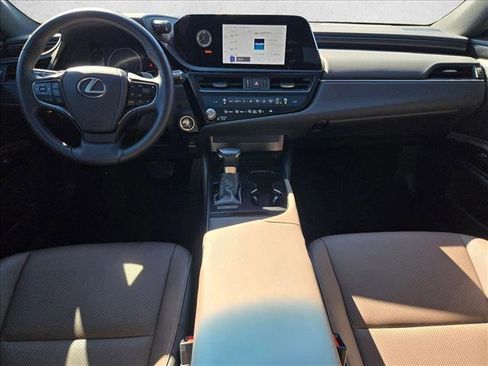 Used 2023 Lexus ES 350 w/ Accessory Package (Z1) image 17