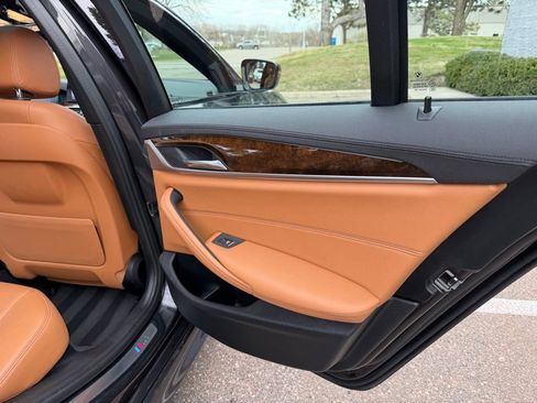 Used 2020 BMW 540i xDrive w/ M Sport Package image 21