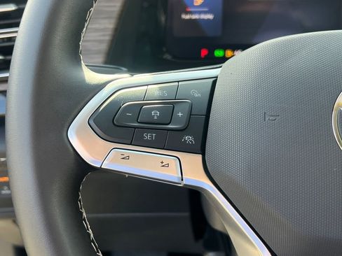 Certified 2025 Volkswagen Atlas SEL image 29