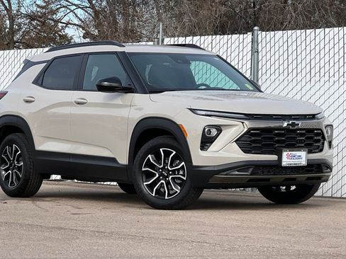 New 2026 Chevrolet TrailBlazer ACTIV w/ Convenience Package FWD image 2