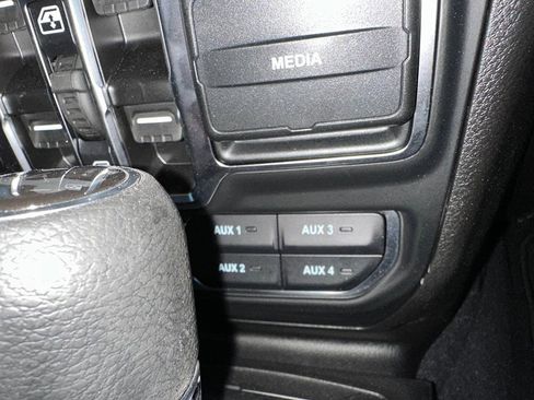 Used 2026 Jeep Wrangler Unlimited Rubicon image 37