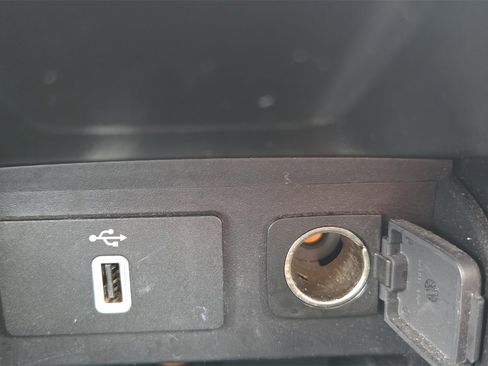 Used 2019 Ford Explorer Limited w/ Class III Trailer Tow Package image 36