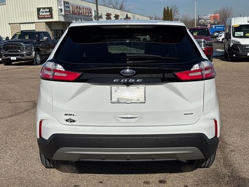 Used 2024 Ford Edge SEL AWD/4WD image 3