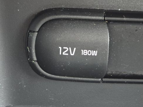 Used 2022 Kia Sportage LX image 6