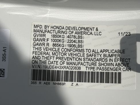 Used 2024 Acura Integra A-Spec FWD image 34