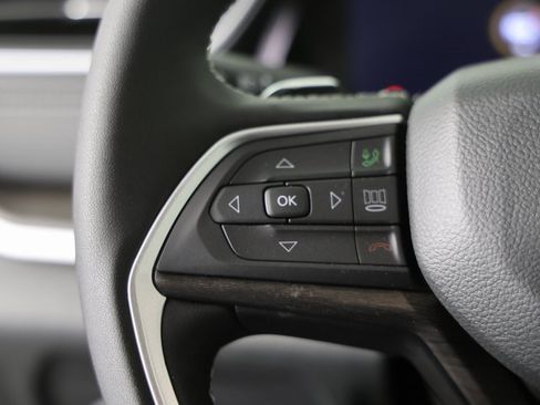 New 2025 Jeep Grand Cherokee Limited w/ Black Appearance Package image 15