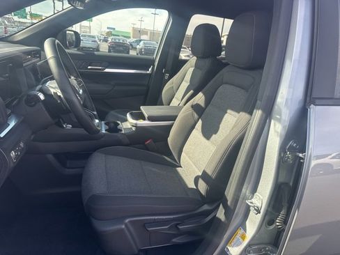 Used 2025 GMC Terrain Elevation image 16