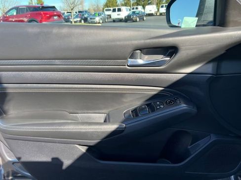 Used 2020 Nissan Altima 2.5 S image 16