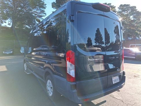 Used 2023 Ford Transit 350 XLT image 4