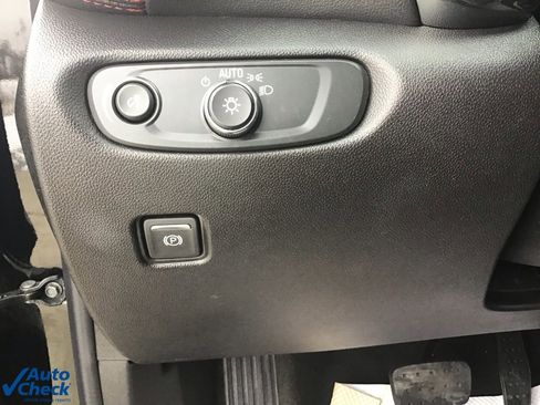 Used 2025 Chevrolet Blazer RS image 37