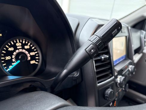 Used 2020 Ford F150 XLT image 24