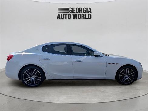 Used 2018 Maserati Ghibli S RWD image 16