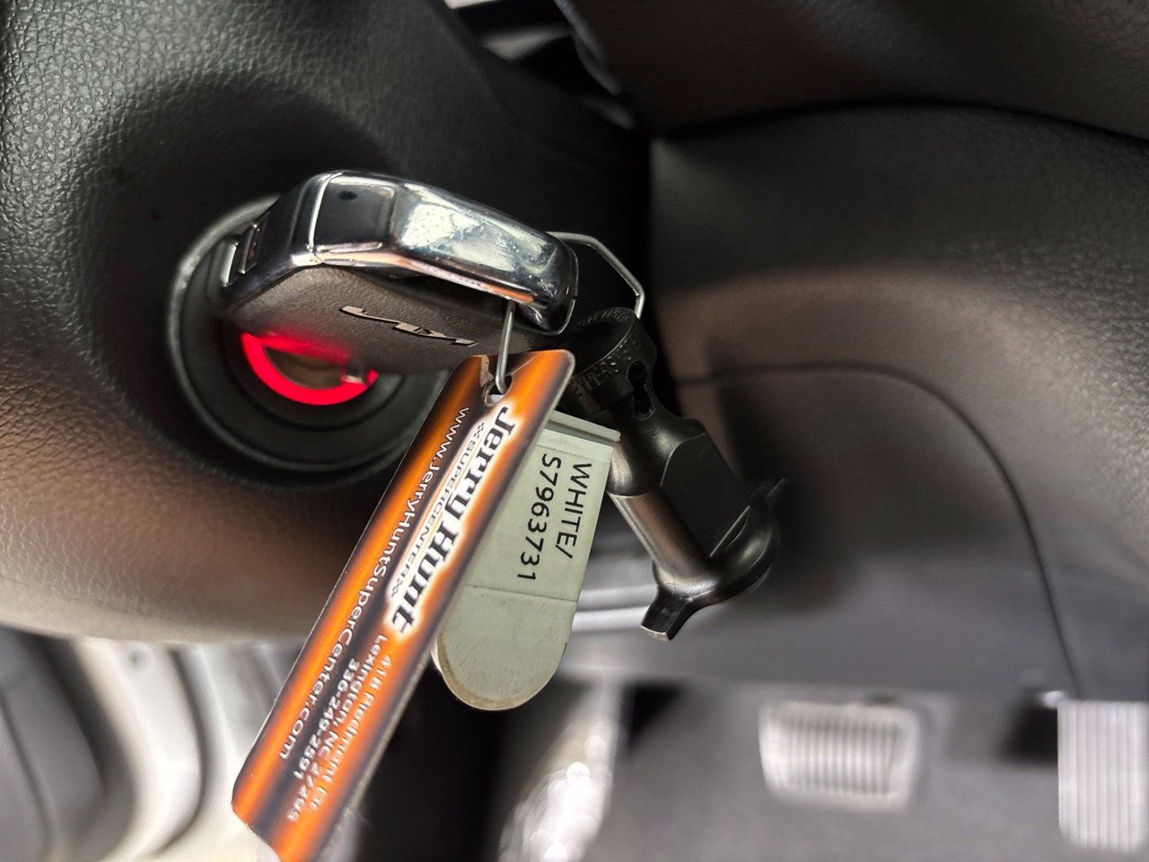 Used 2025 Kia Soul LX w/ LX Technology Package FWD image 15