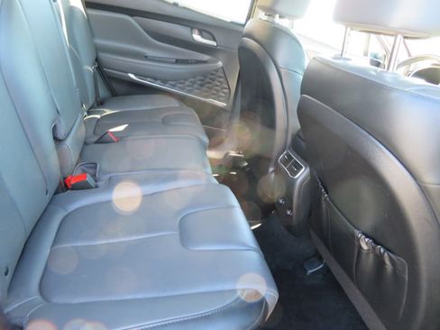 Used 2023 Hyundai Santa Fe SEL w/ Premium Package image 18