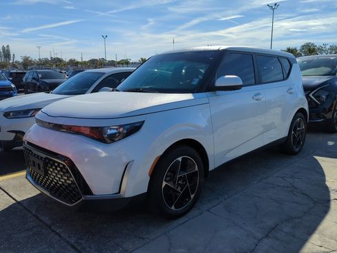 Certified 2023 Kia Soul EX image 10