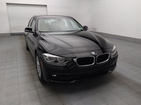 Used 2018 BMW 320i Sedan w/ Convenience Package RWD image 14