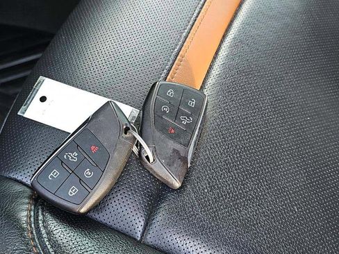 Used 2022 GMC Sierra 1500 AT4 w/ AT4 Premium Package image 17