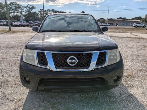 Used 2011 Nissan Pathfinder Silver w/ Protection Pkg image 9