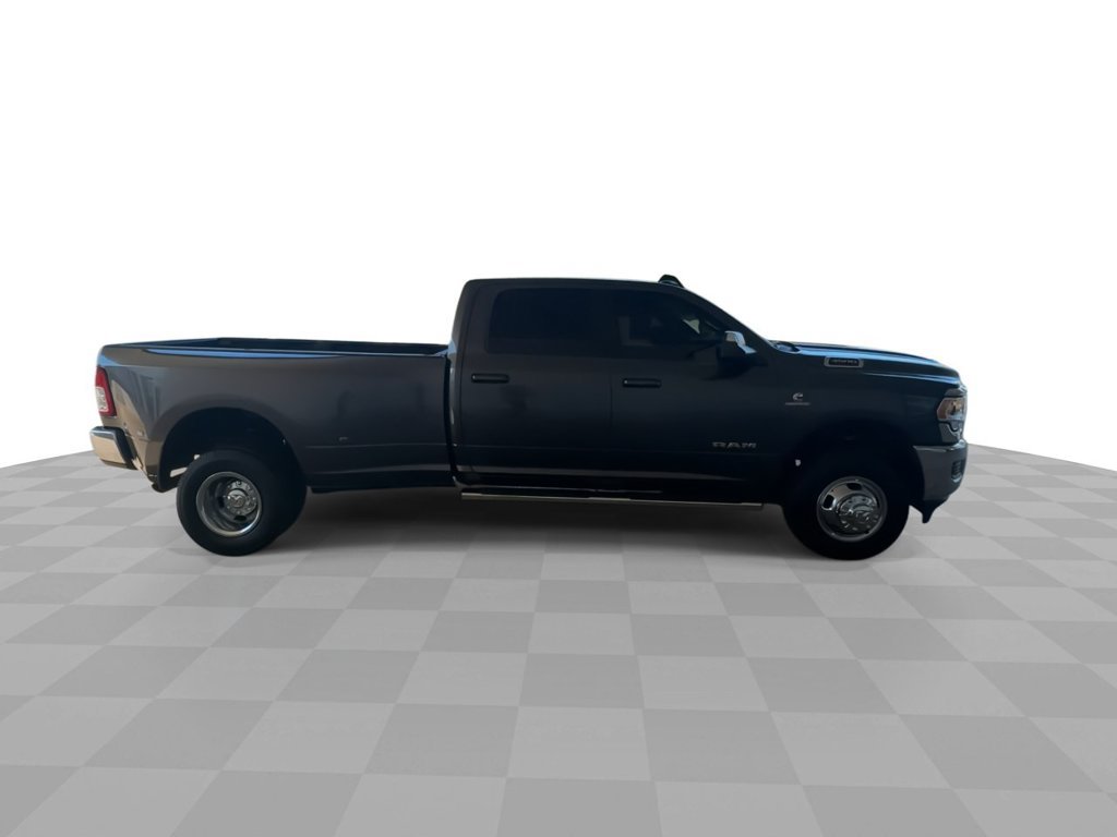 Used 2022 RAM 3500 Big Horn AWD/4WD image 9