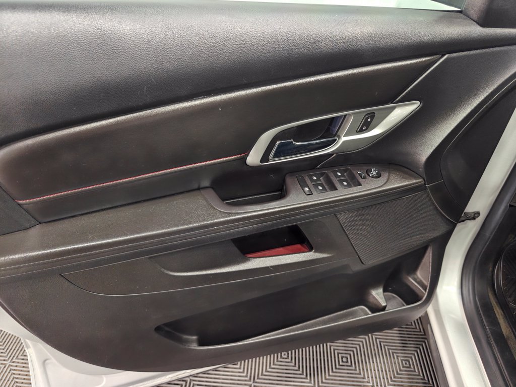 Used 2017 GMC Terrain SLE AWD/4WD image 33
