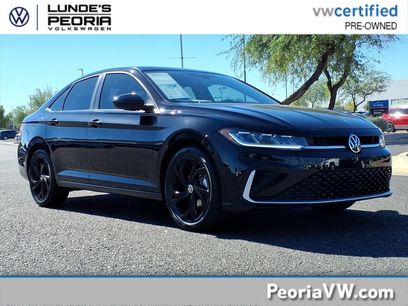 Certified 2025 Volkswagen Jetta SE w/ Sunroof Package