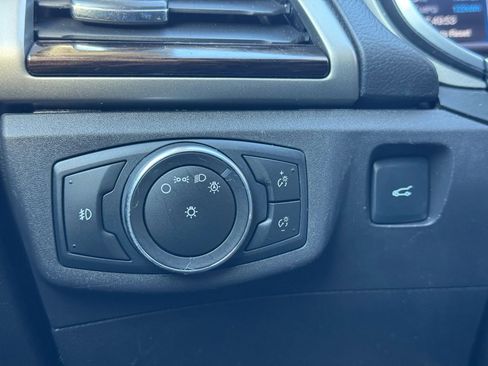 Used 2016 Ford Fusion Energi SE image 34