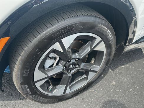 Certified 2026 Hyundai Palisade Limited AWD/4WD image 3