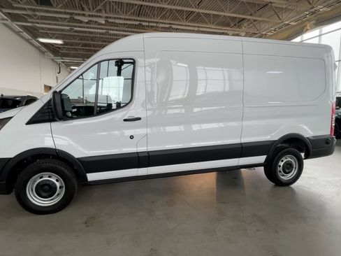 New 2024 Ford Transit 250 148 Medium Roof image 6