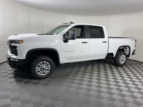 New 2026 Chevrolet Silverado 2500 W/T w/ WT Convenience Package image 2