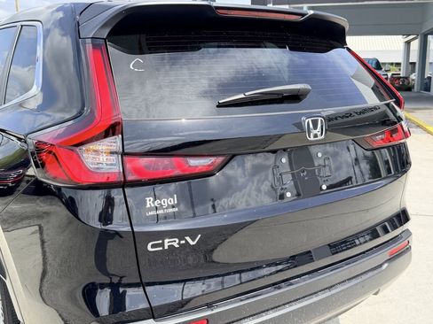 Used 2023 Honda CR-V LX image 11