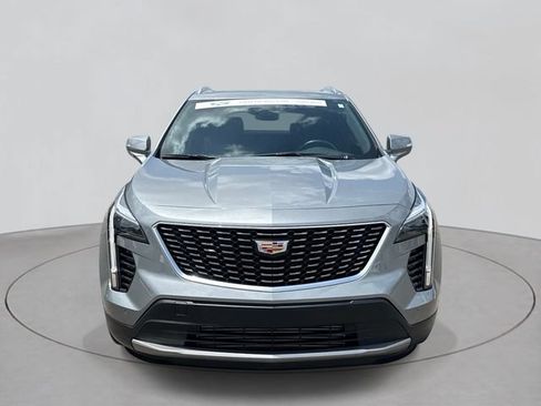 Used 2023 Cadillac XT4 Premium Luxury w/ Technology Package AWD/4WD image 2