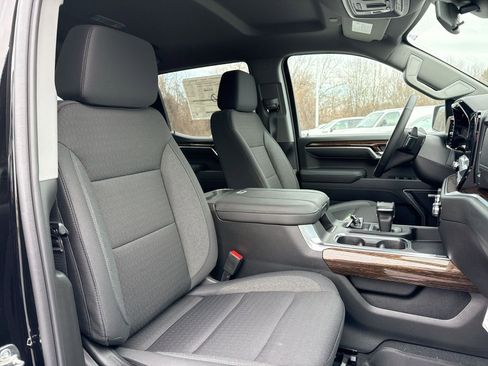 New 2026 GMC Sierra 1500 Elevation image 19