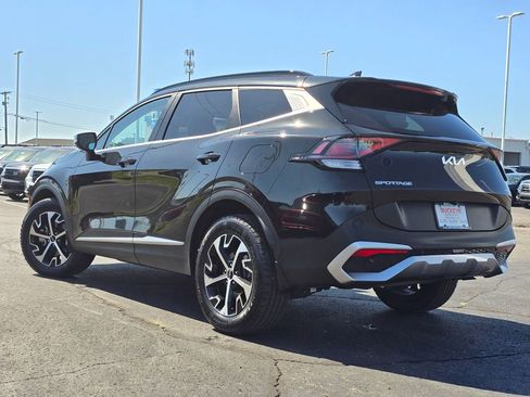 Used 2023 Kia Sportage EX w/ EX Premium Package AWD/4WD image 6