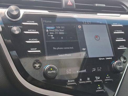 Used 2018 Toyota Camry XLE w/ Driver Assist Package FWD image 16