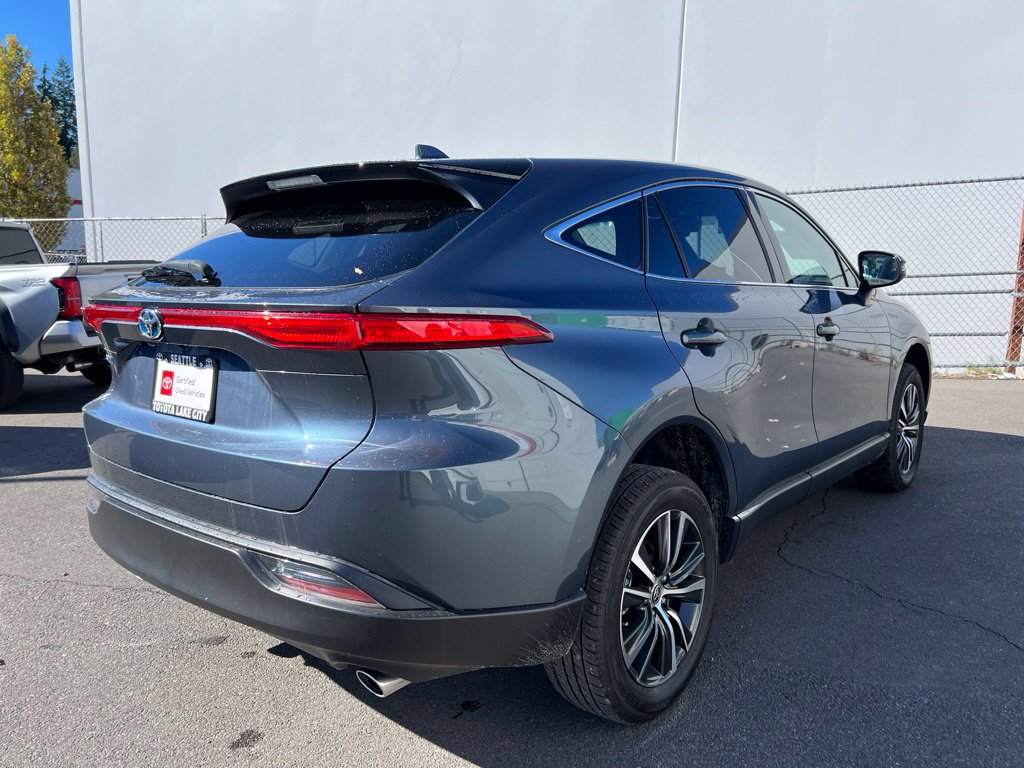 Certified 2024 Toyota Venza LE AWD/4WD image 4