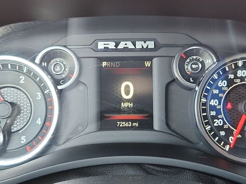 Used 2024 RAM 5500 Tradesman w/ Chrome Appearance Group AWD/4WD image 30