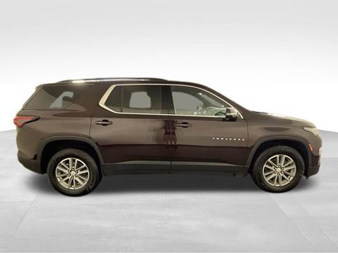 Used 2023 Chevrolet Traverse LT FWD image 9