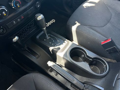 Used 2015 Jeep Wrangler Unlimited Sport w/ Quick Order Package 24S image 24