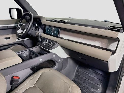Certified 2023 Land Rover Defender 110 S AWD/4WD image 31