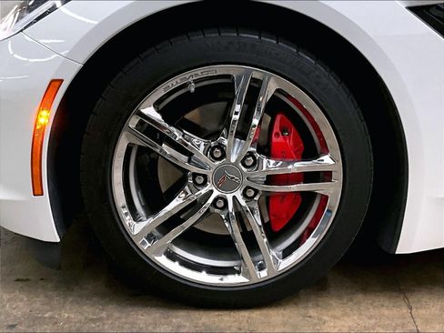 Used 2016 Chevrolet Corvette Stingray Coupe w/ 2LT Preferred Equipment Group RWD image 12