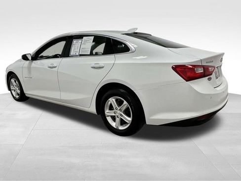Used 2024 Chevrolet Malibu LT image 4