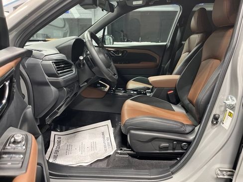 Used 2026 Subaru Forester Touring AWD/4WD image 13