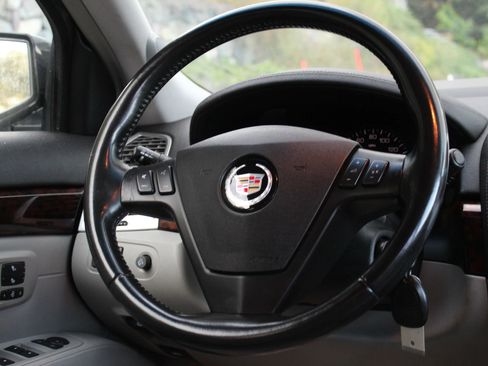 Used 2007 Cadillac SRX w/ Theater Package image 20