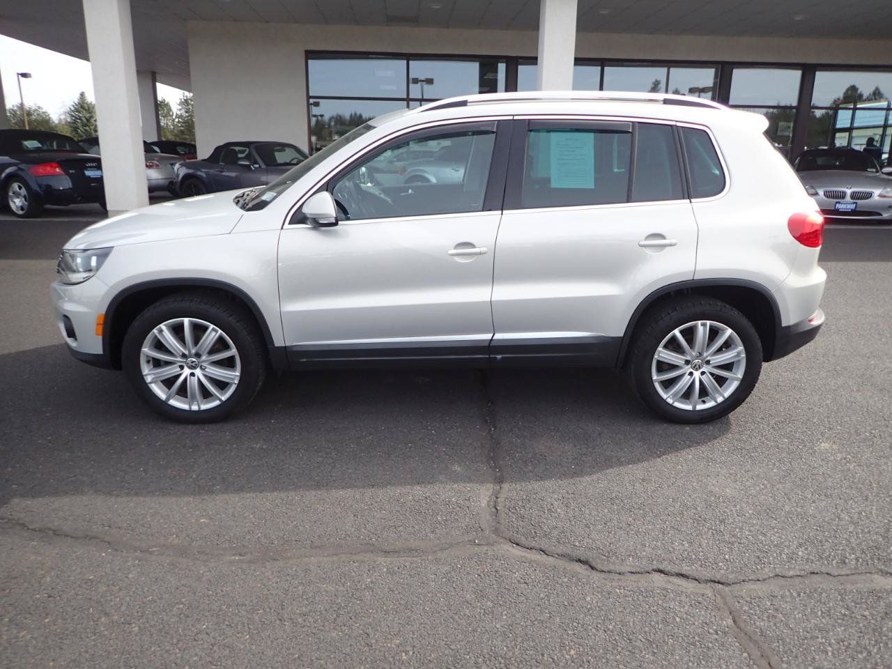Used 2012 Volkswagen Tiguan SE AWD/4WD image 2