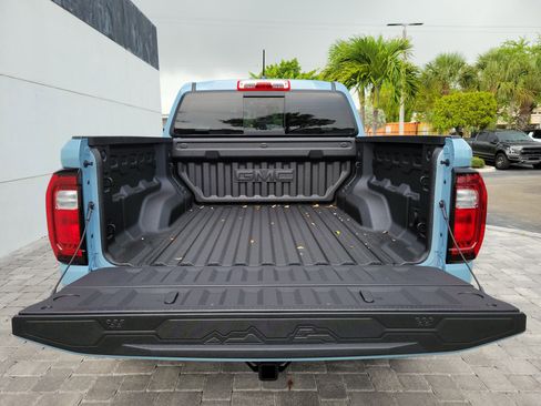 New 2026 GMC Canyon Denali w/ LPO, Black Badging Package image 9