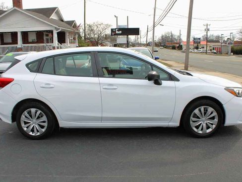 Used 2019 Subaru Impreza 2.0i w/ Eyesight image 5
