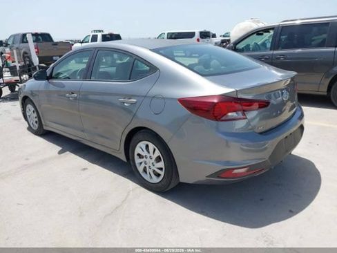 Used 2019 Hyundai Elantra SE FWD image 3