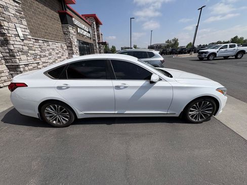 Used 2015 Hyundai Genesis 3.8 AWD/4WD image 2