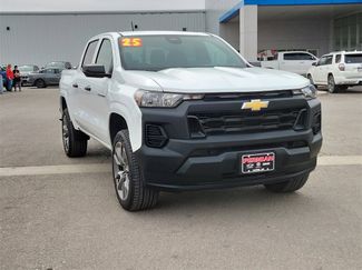Used 2024 Chevrolet Colorado W/T video 2