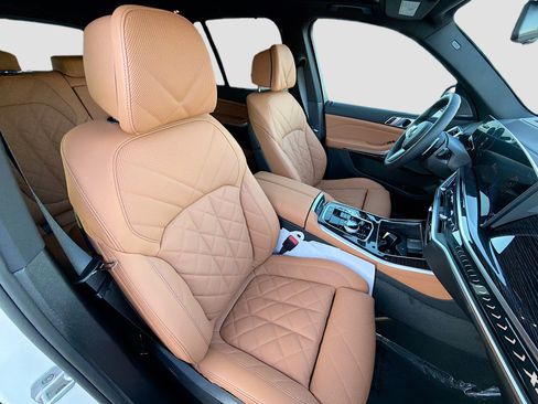 New 2026 BMW X5 xDrive40i w/ Executive Package AWD/4WD image 14